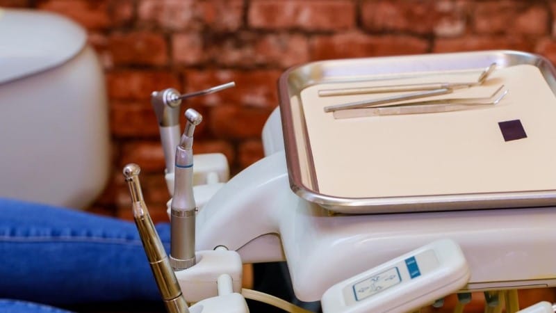 כתרים לשיניים
